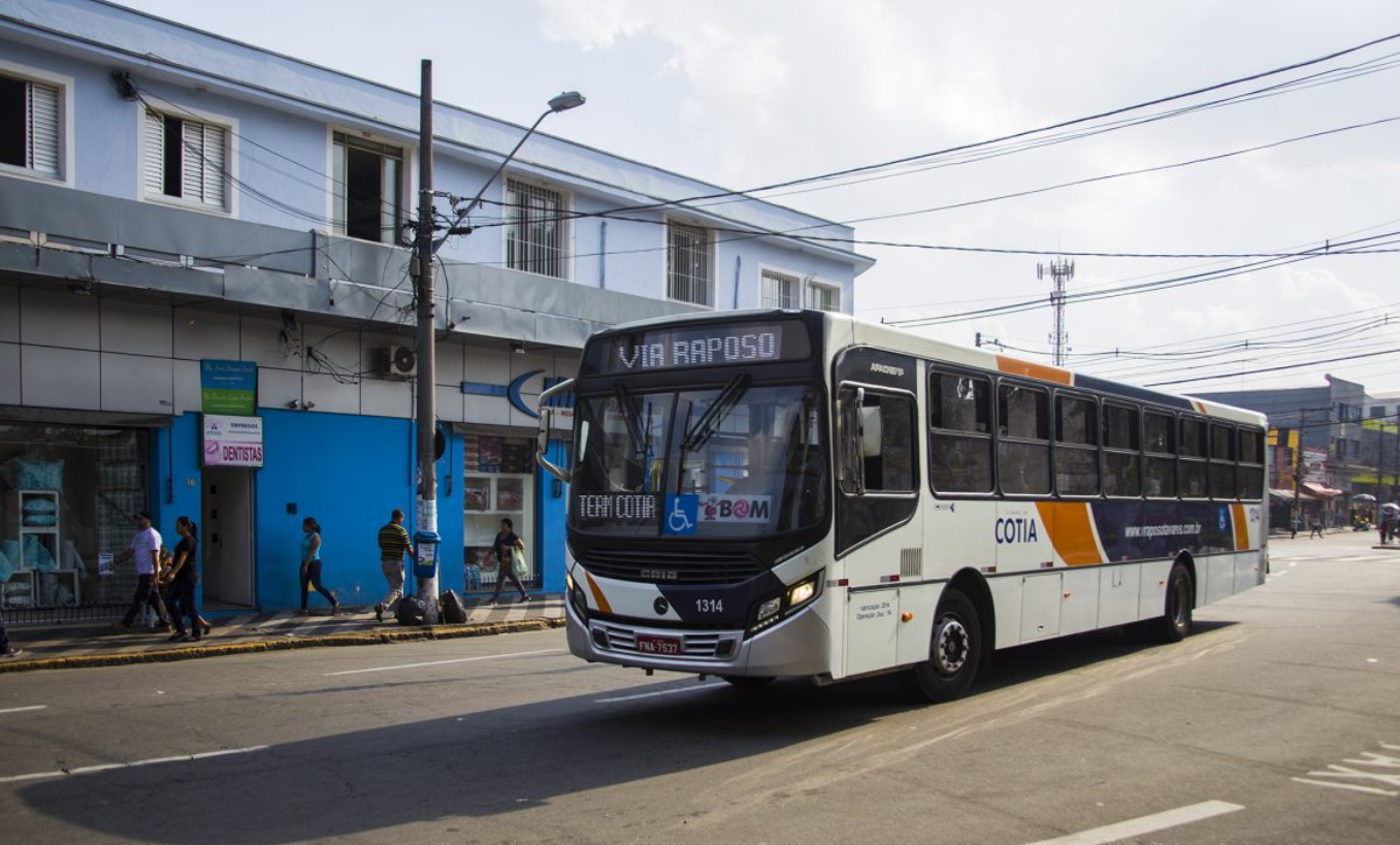 Vans De Passageiros Em Cotia-Empresas De Ônibus Cotia