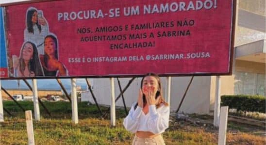 Família Coloca Outdoor Em Porta De Shopping Para Conseguir Namorado Para Jovem De 22 Anos