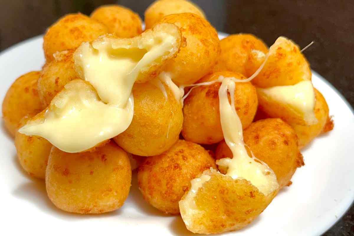 Aprenda A Como Fazer Um Incrível Salgadinho De Queijo Com 3 Ingredientes