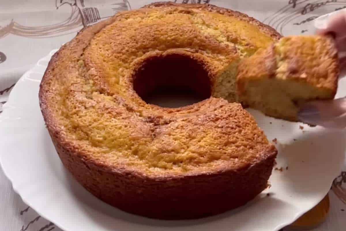 Bolo De Banana Macio, Ideal Para Acompanhar Café Da Manhã Ou Tarde