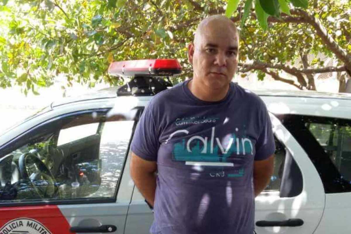 Homem Quebra As Duas Pernas Ao Tentar Fugir Da Policia Em Sao Carlos