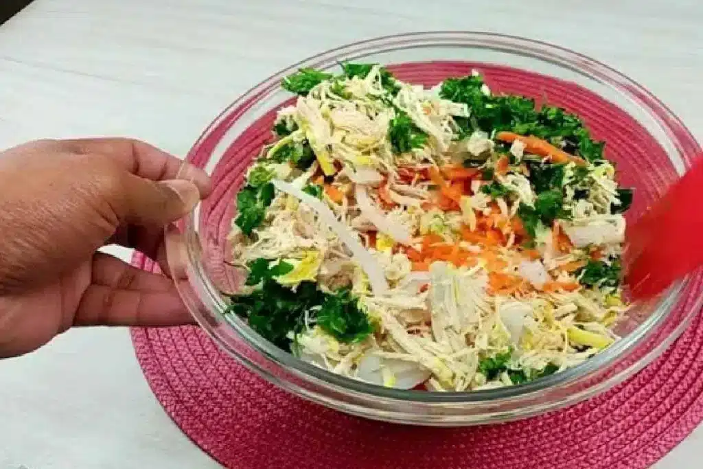 Salada Com Peito De Frango