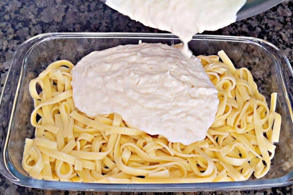 Macarrão Com Molho Branco