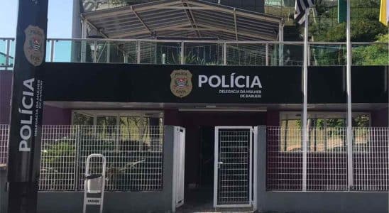 Casal É Morto A Facadas Durante A Madrugada Em Barueri Na Avenida Giovani Atílio Tolain