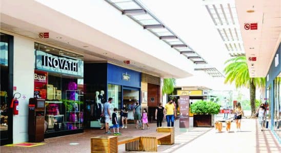 Catarina Outlet Inicia Sale + Sale Reunindo Marcas Como Carol Bassi E Alexandre Birman