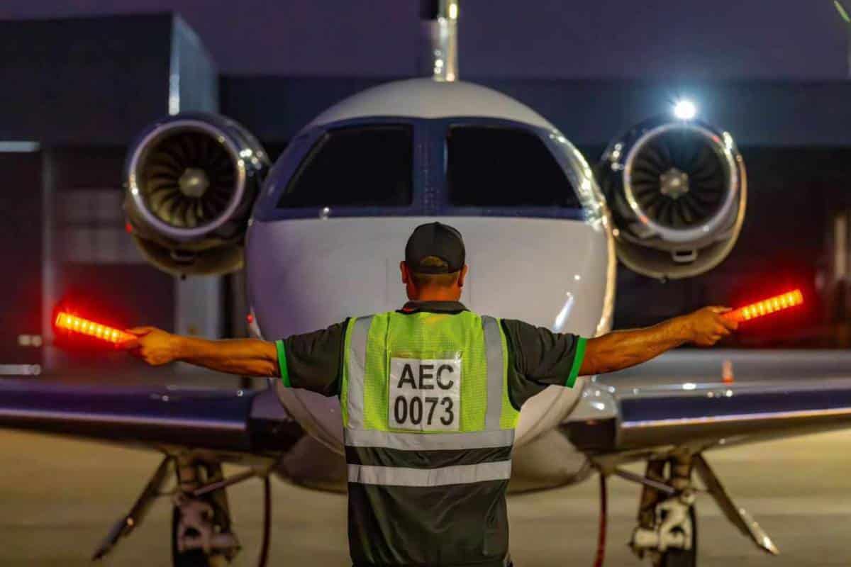 Aeroporto Catarina Em São Roque Abre Vagas Para Operador De Balizamento De Aviões Sem Experiência