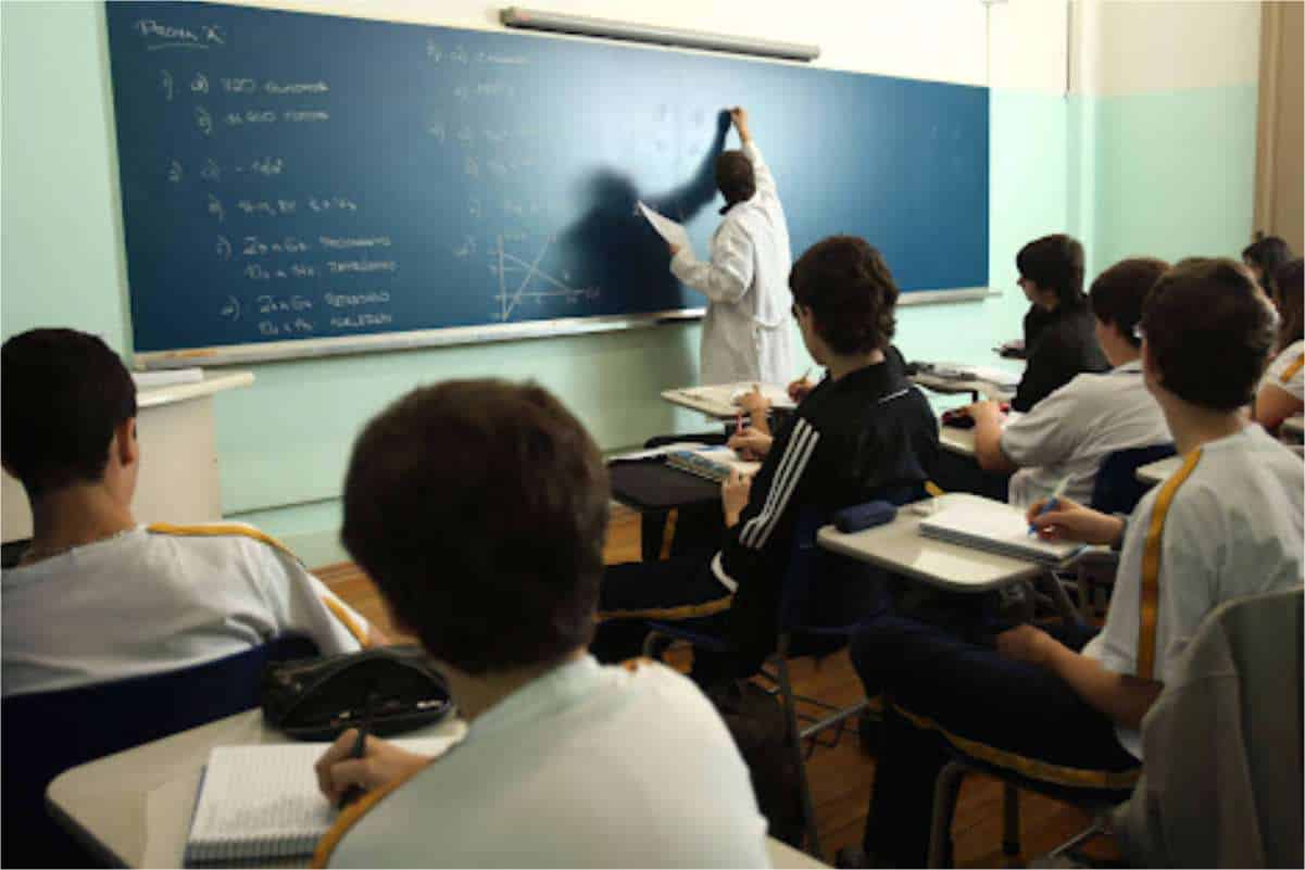 Alunos De São Paulo Terão Direito A Receber Bolsa -Auxilio De R$ 1 Mil Mensal A Partir De Fevereiro De 2025