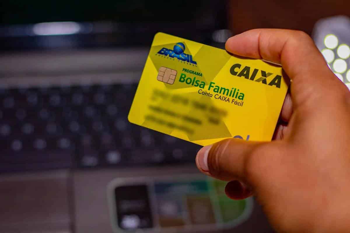 Ministro Wellington Dias Vai Bloquear Cartao Do Bolsa Familia Para Ser Usado Em Apostas De Bets