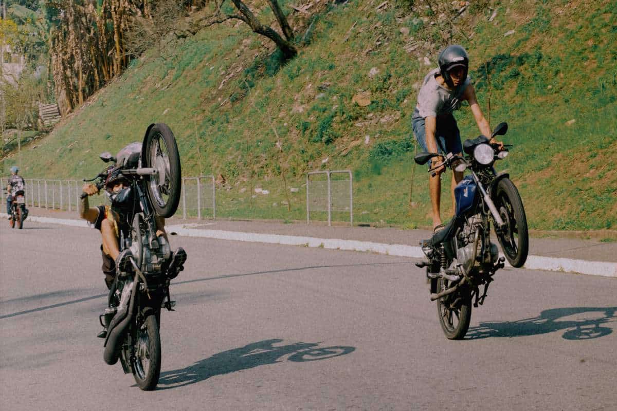 Conhecida Cidade De Sp Cria Lei Que Permite Motoqueiros Dar Grau Livremente Em Ruas E Avenidas Como Esporte