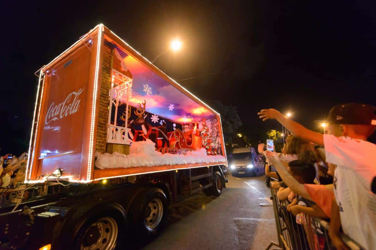 Caravana de natal Coca-Cola passa por Mairinque dia 23. Veja o percurso!