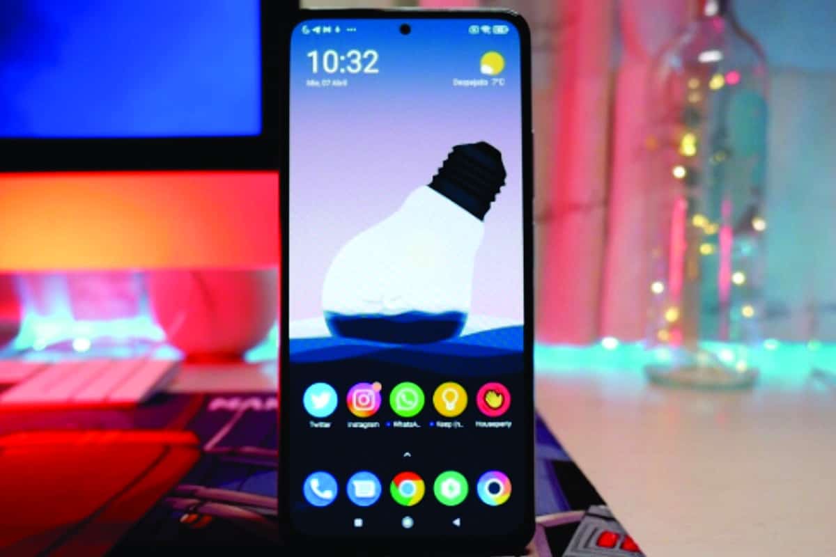 Poco F3 256GB especificações e sua posição no mercado de smartphones