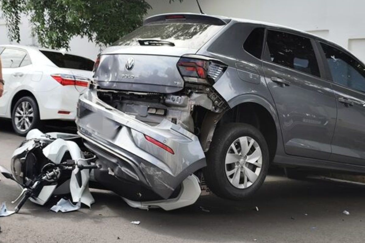 Idosa De 80 Anos Passa Mal E Causa Acidente Com Quatro Carros E Moto Em São Carlos