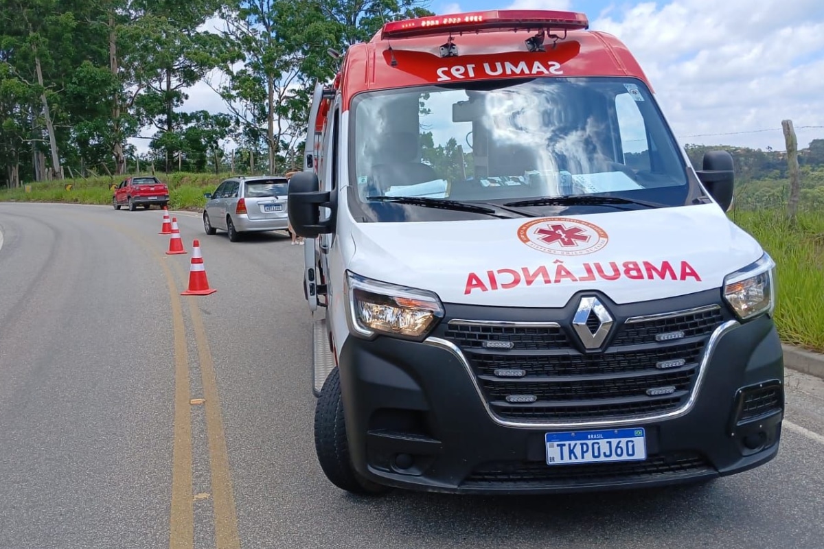 Samu E Gcm De Mairinque São Mobilizados Para Resgatar Mulher Que Entra Em Mata Em Surto E Sem Roupa